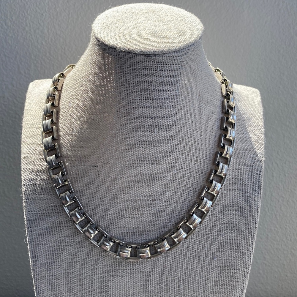 Vintage bookchain style choker silver necklace